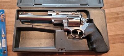 Revolver Ruger Super Redhawk Kaliber .44Magnum (Gebrauchtwaffe)