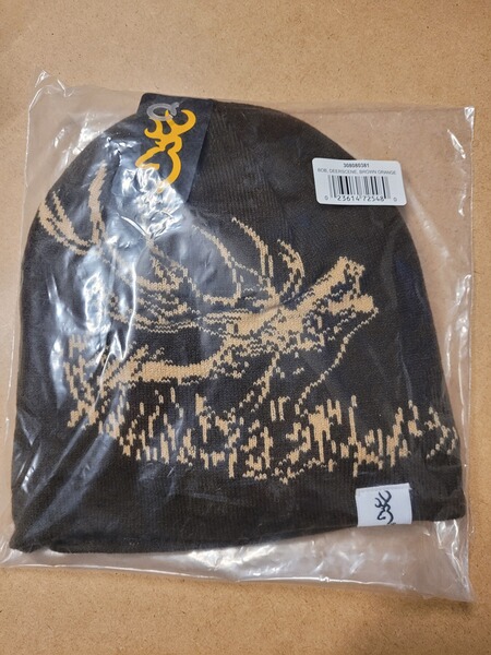 praktische Wendemütze Deer Scene von BROWNING ist beidseitig tragbar