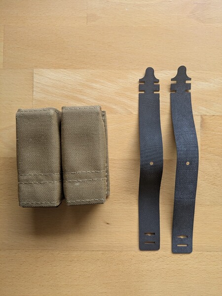Esstac Double Pistol KYWI Pouch Coyote Brown mit WTF Straps und Glock-insert - Magazintasche