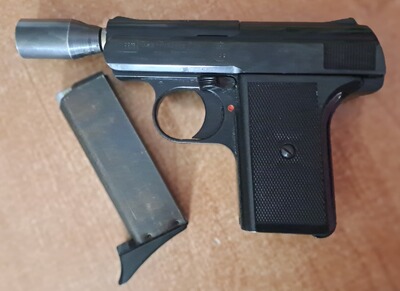 Reck Gaspistole P6s im Kaliber 8 mm Knall mit Abschussbecher/ PTB 388