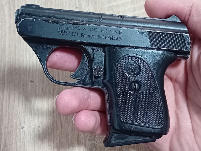 ME 8 Detective 8mm Knall im PTB 100/2