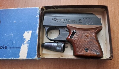 Röhm RG 3 Schreckschuss Pistole im Kaliber 6 mm Knall