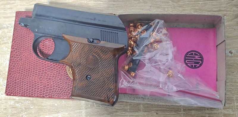 EM-GE Mod. 63 Kal. 6 mm Flobert/ PTB 6 mit Ersatzmagazin in OVP!