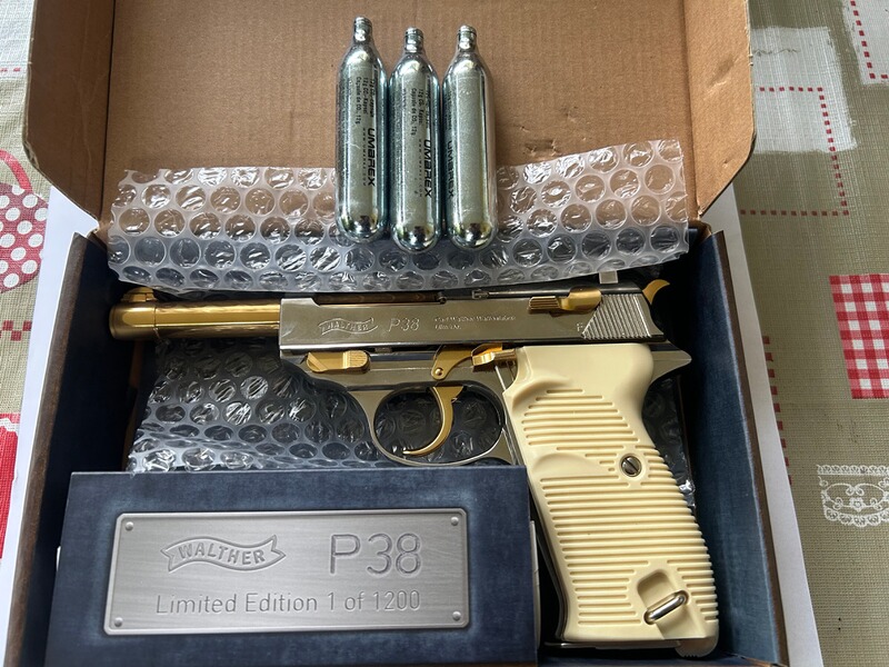Walther P38, Gold Edition, Luftdruckpistole
