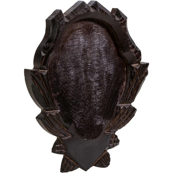 Trophäenschild Gams, geschnitzt, aus dunklem Weichholz. Größe 23x18cm. Innenfläche 16x11,5cm.