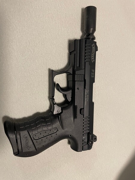 Walther P22 —Signalwaffe— inkl. Holster